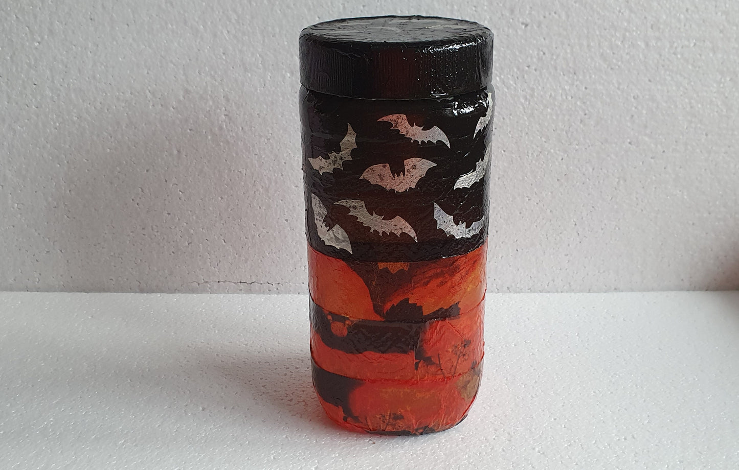 Large Glass Jar Orange Black Bats Halloween Pattern Hand Decorated Storage Jar With Lid Home Decor Gift