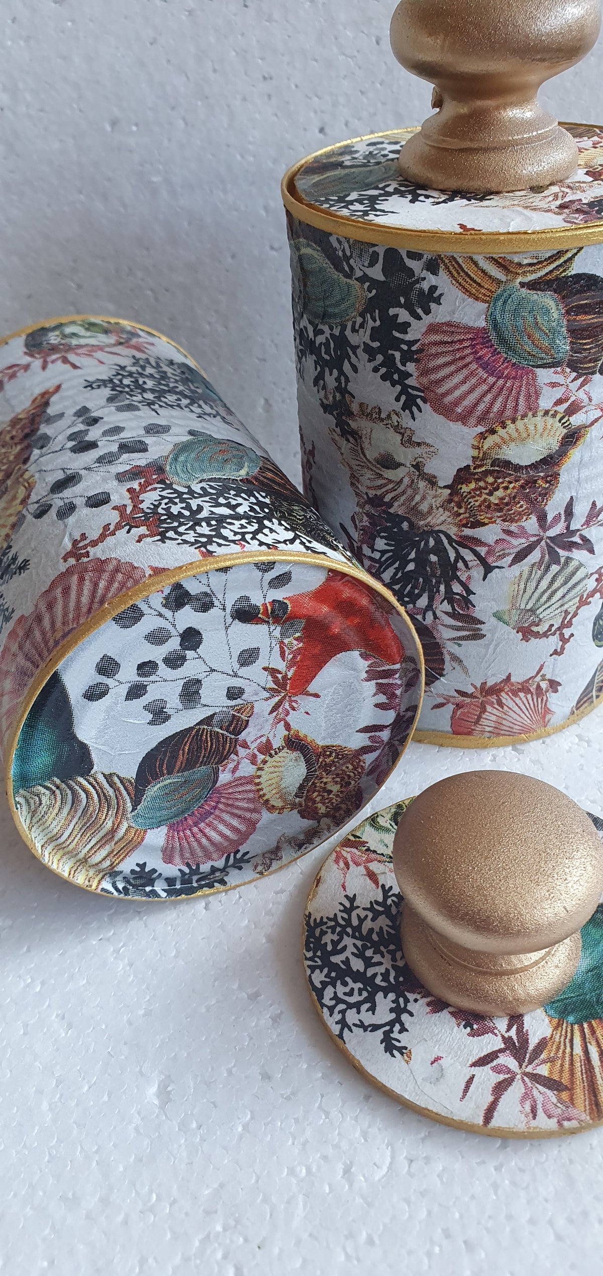 Upcycle Tin Can Desk Tidy With Lid Shells Sea Red Gold White Brown Decoupage Hand Decorated Home Decor Gift
