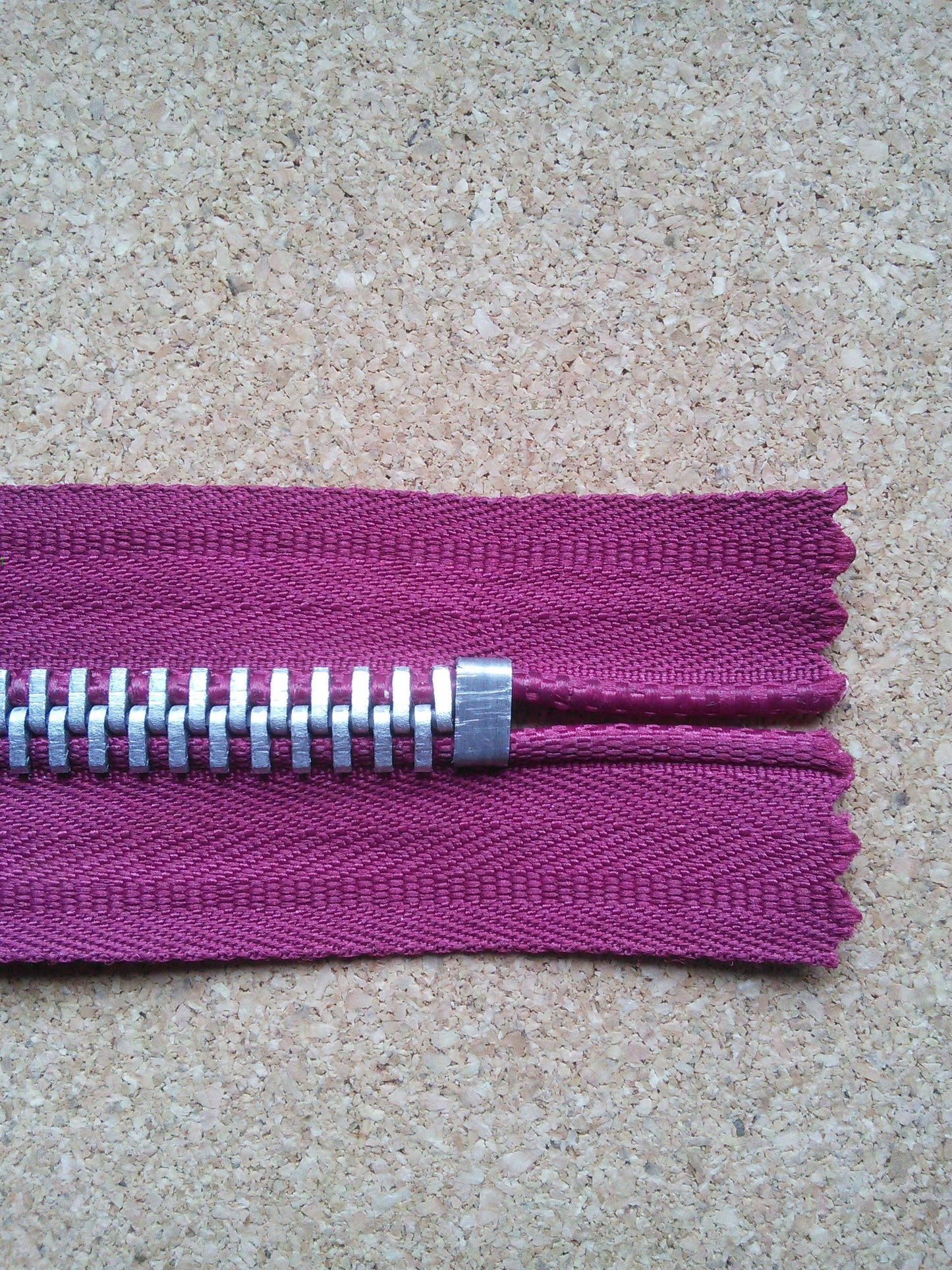Deep raspberry red/burgundy zip very chunky heavy silver metal 6 inch (15cm) closed end 'Size 8'