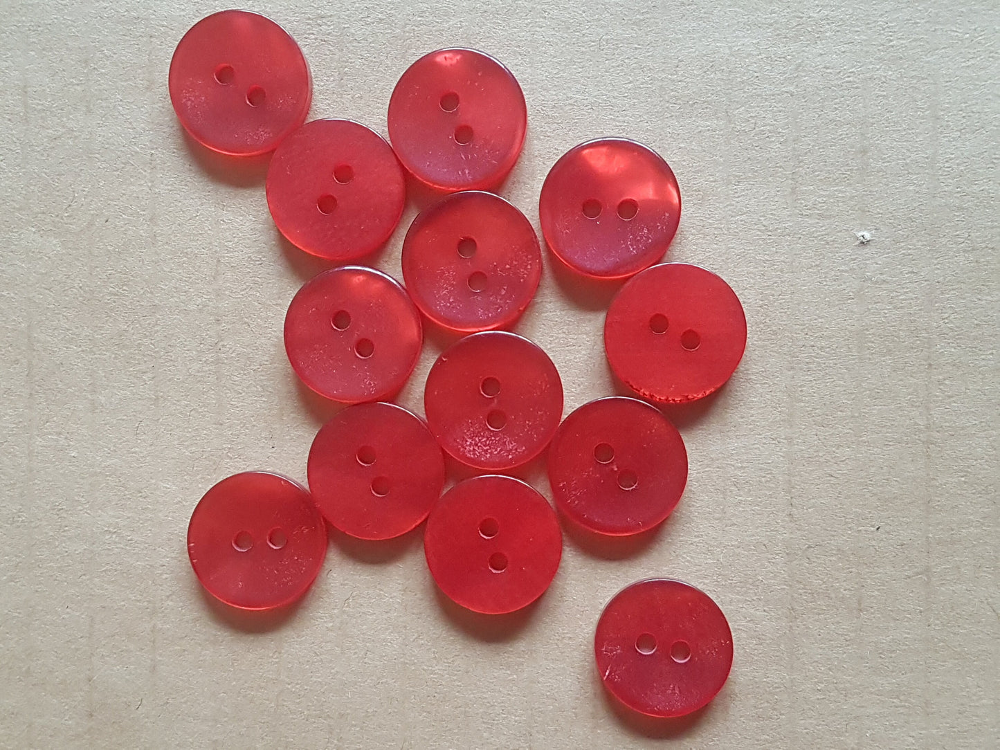6 Red Buttons Plastic Vintage 1.5cm
