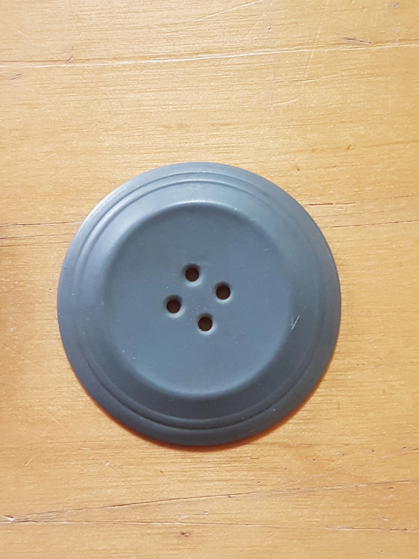 3 Vintage Buttons Large Grey 4cm Plastic