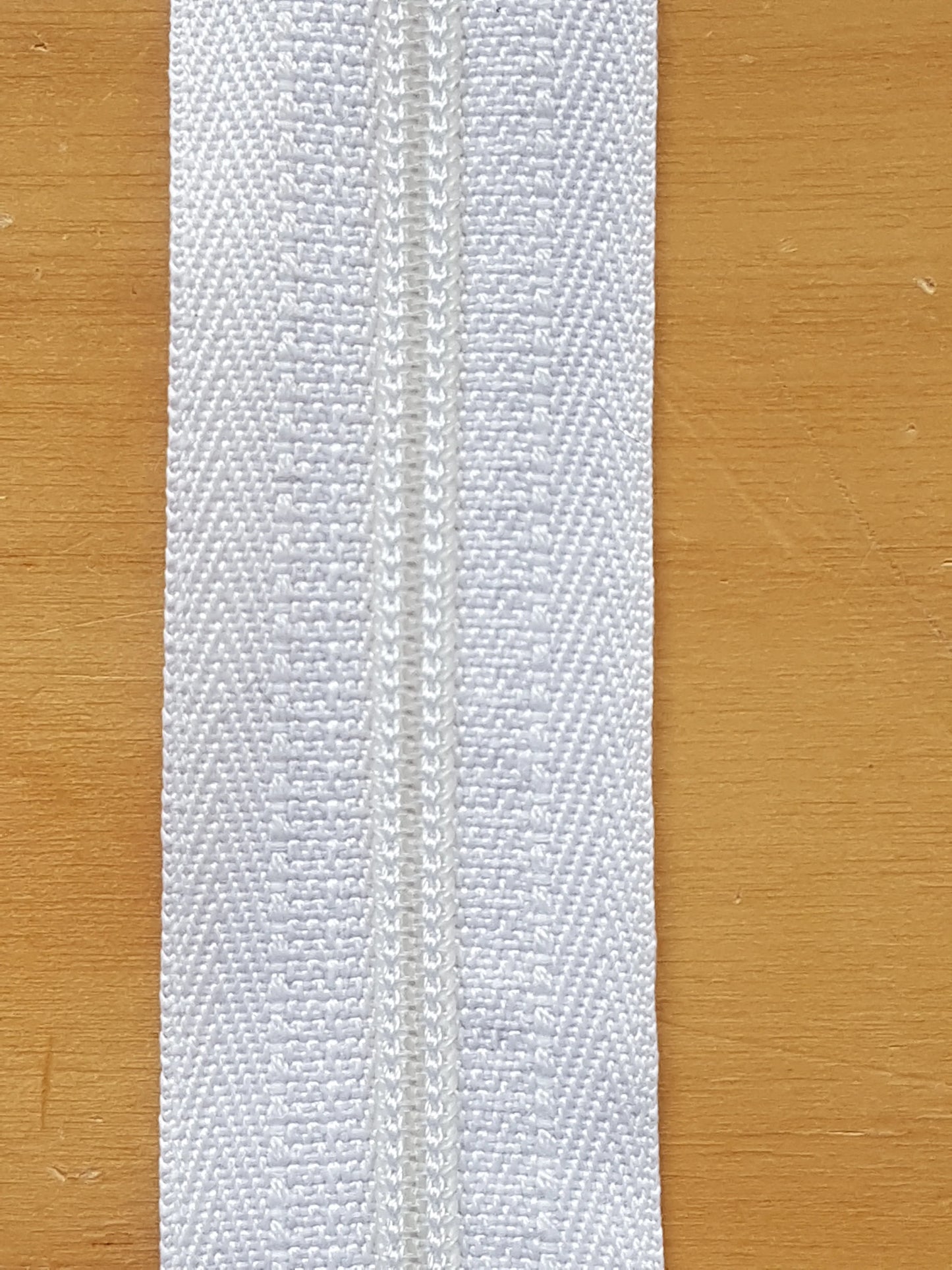 White zip nylon 12 inch (30.5cm) YKK closed end