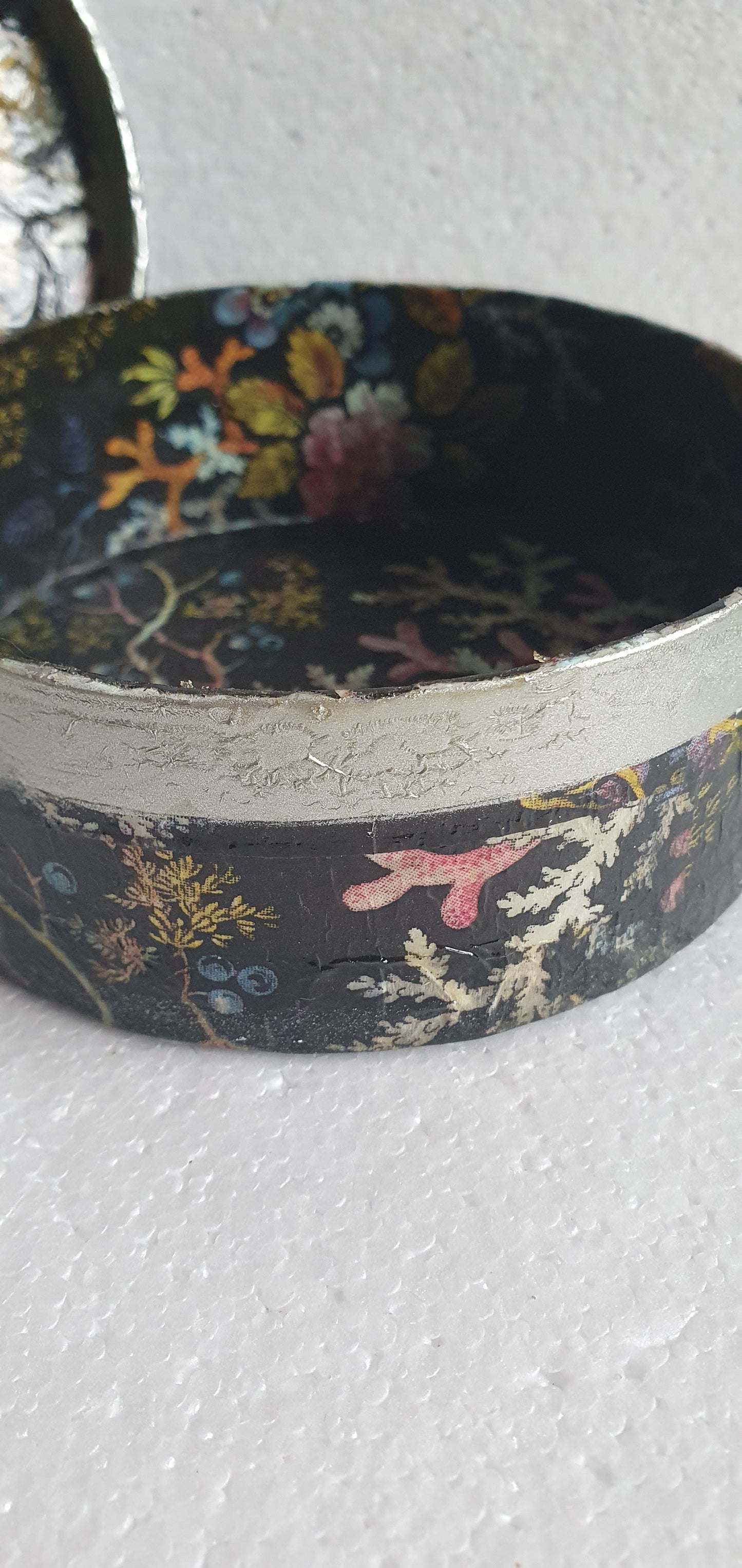 Round Black Marine Flowers Trinket Box Hand Decorated Decor Gift