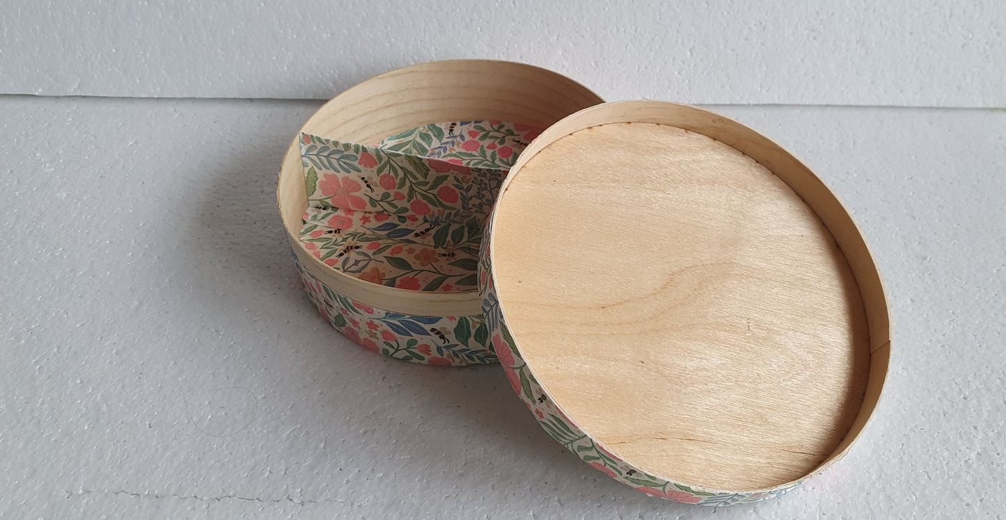 Round Floral Pink Green White Bees Wooden Hand Decorated Jewellery / Trinket Box Decor Gift