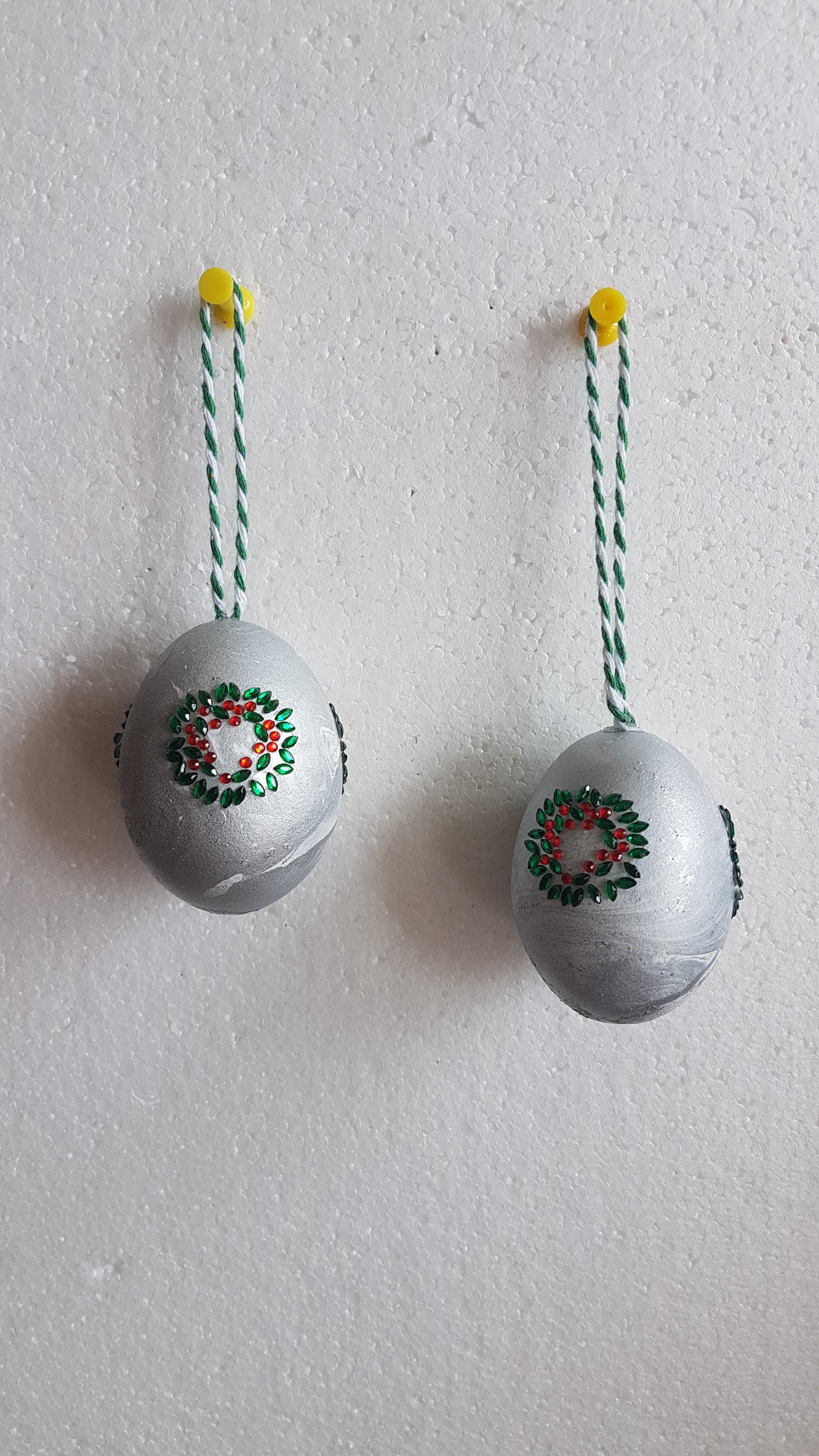 Decorated Egg Window/Tree Hanging Green Silver Red Home Decor Gift