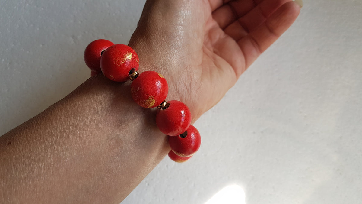 Chunky Wooden Bead Elastic Gold Red Bracelet