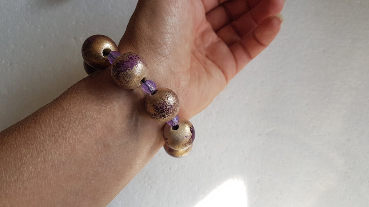 Chunky Wooden Bead Elastic Gold Purple Bracelet
