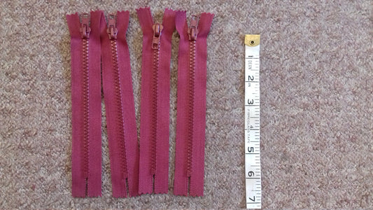Raspberry red zip chunky nylon 6 inch (15cm) closed end