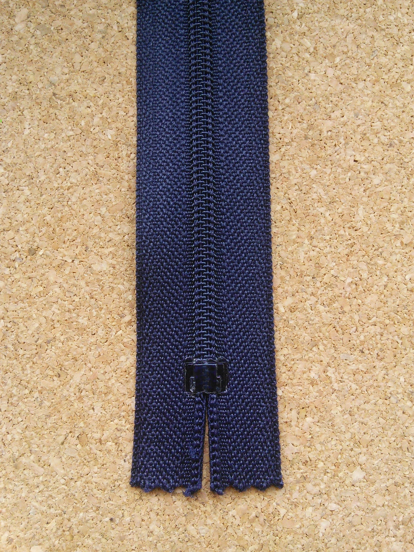 Dark blue zipper plastic 7 inch (17.5cm) YKK closed