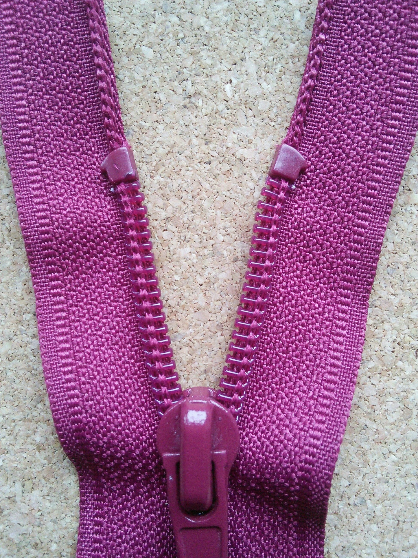 Raspberry red zip large nylon 6 inch (15cm) closed end plastic tip