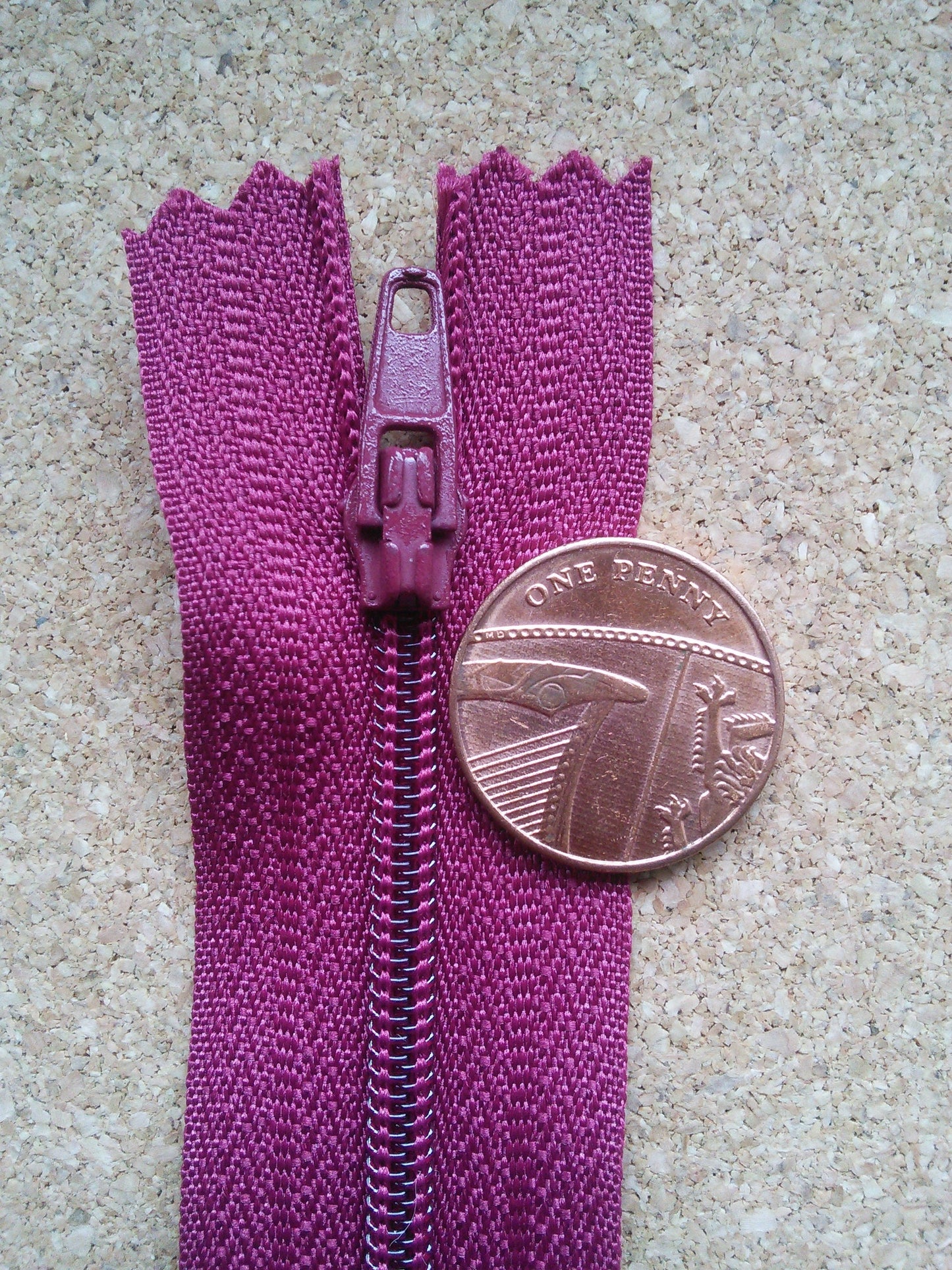 Raspberry red zip nylon 6 inch (15cm) closed end plastic tip