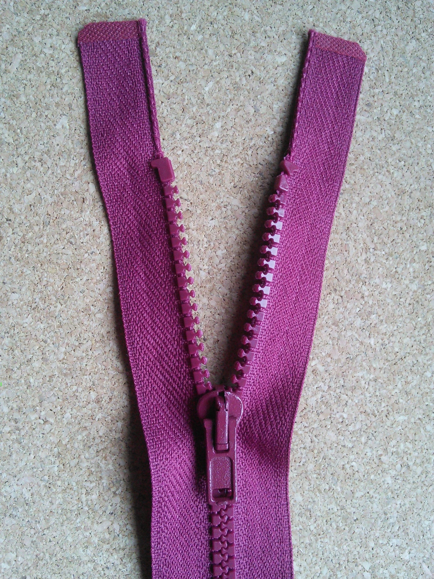 Raspberry red zip small chunky separating zip 23.5 inch (59.5cm) plastic open ended