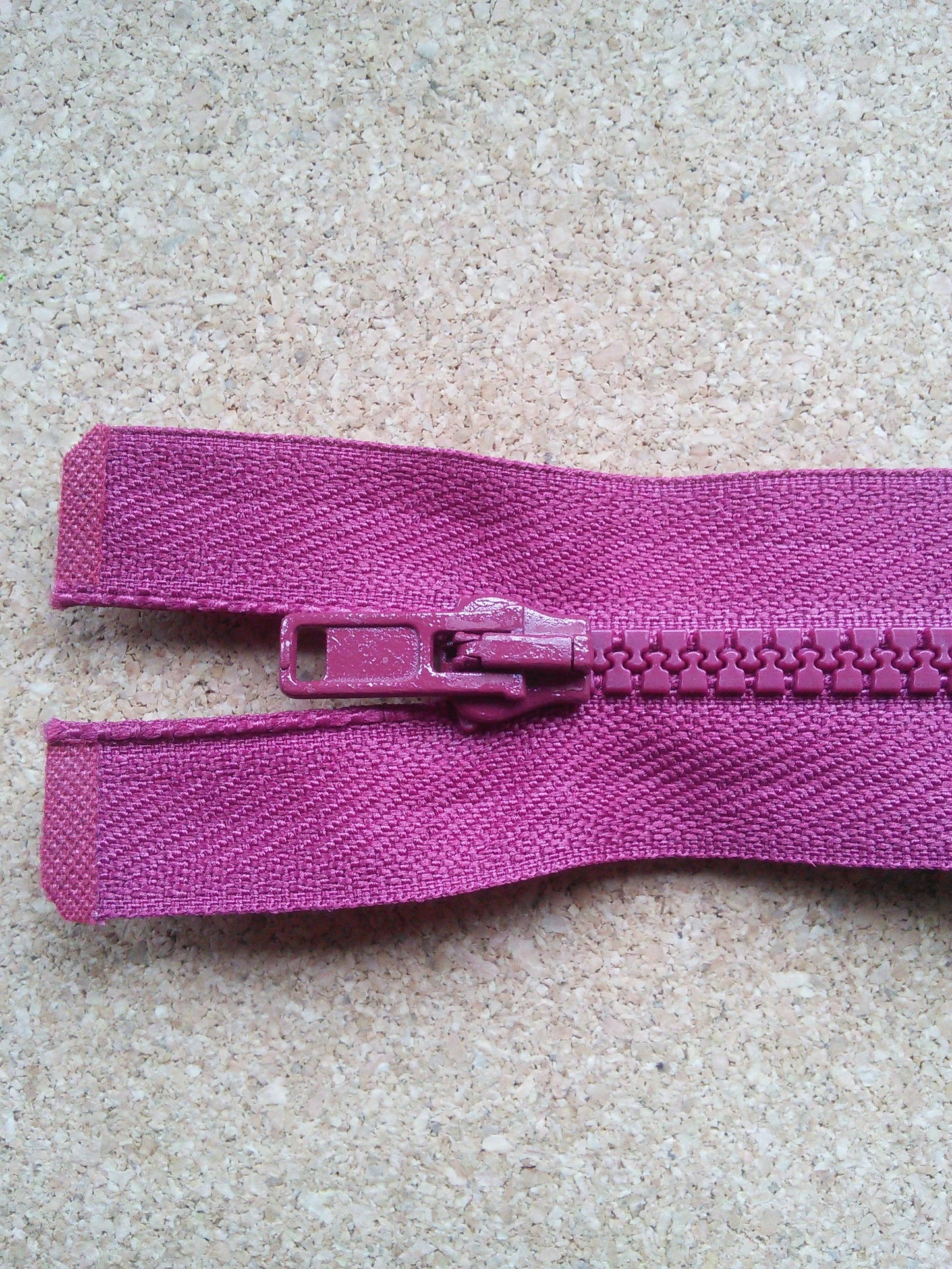 Raspberry red zip small chunky separating zip 23.5 inch (59.5cm) plastic open ended
