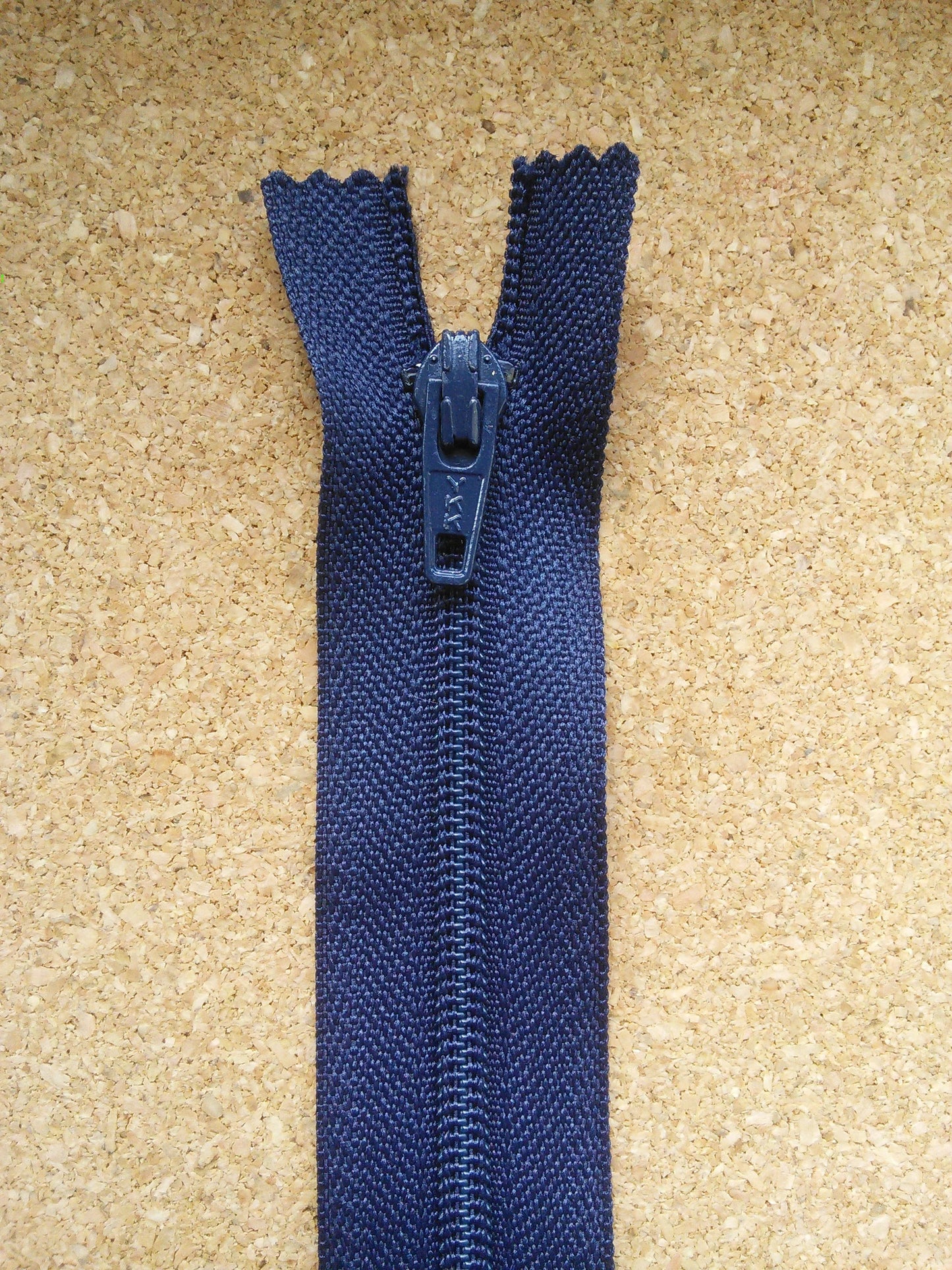 Dark blue navy nylon zip 7 inch (18cm) YKK closed end