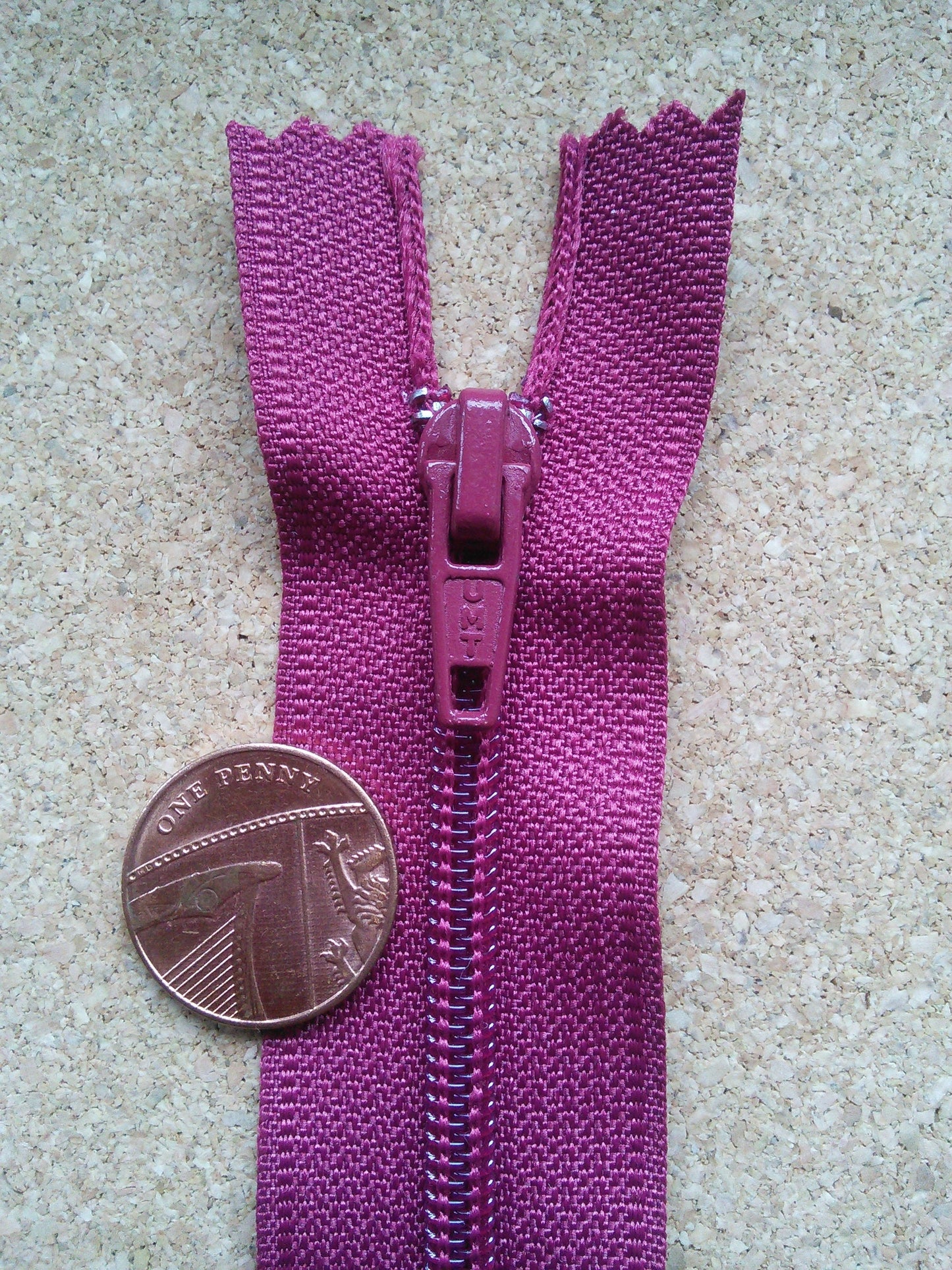 Raspberry red zip nylon zip 6 inch (15cm) closed end metal tip