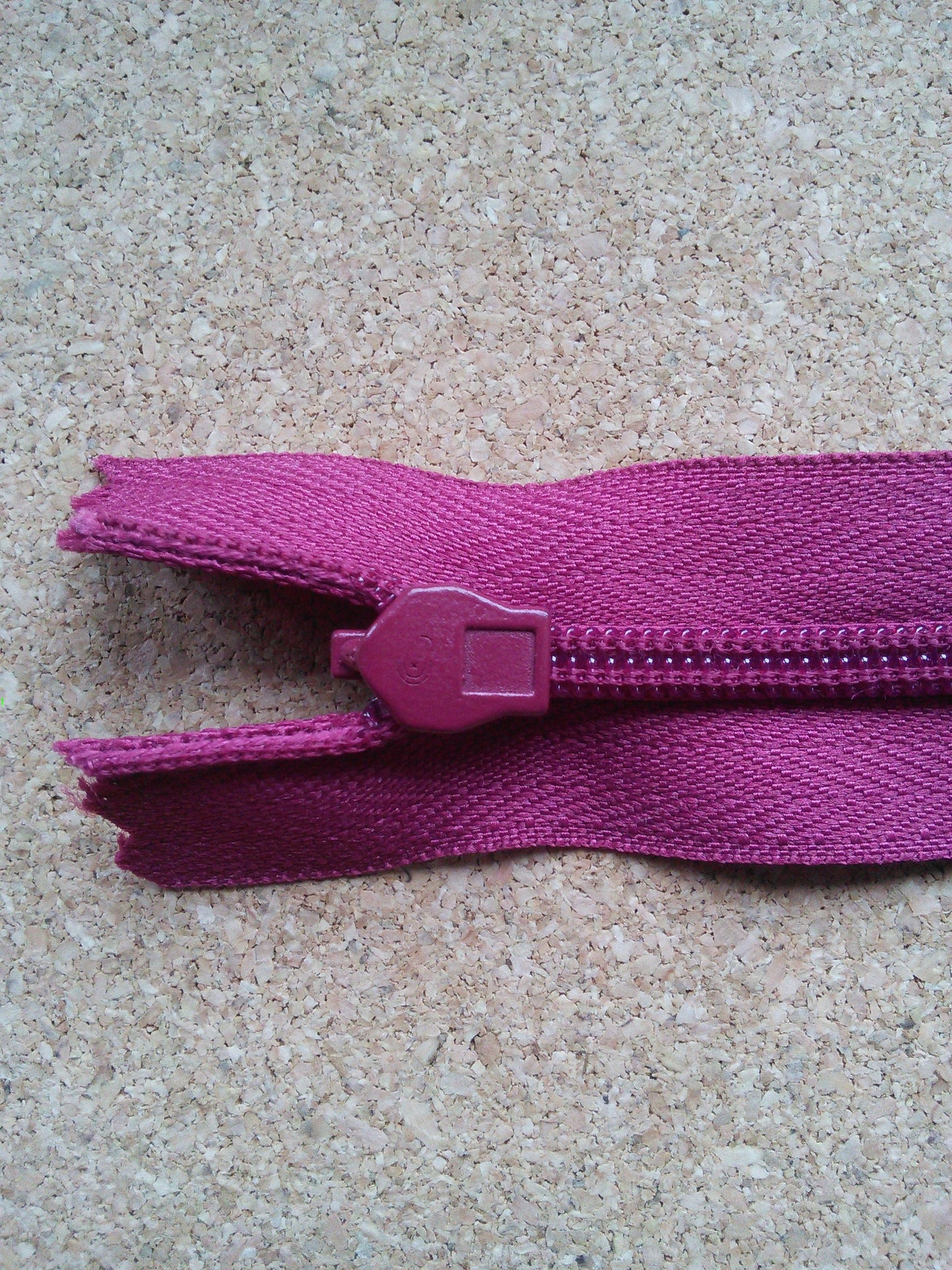 Raspberry red zip nylon 6 inch (15cm) concealed