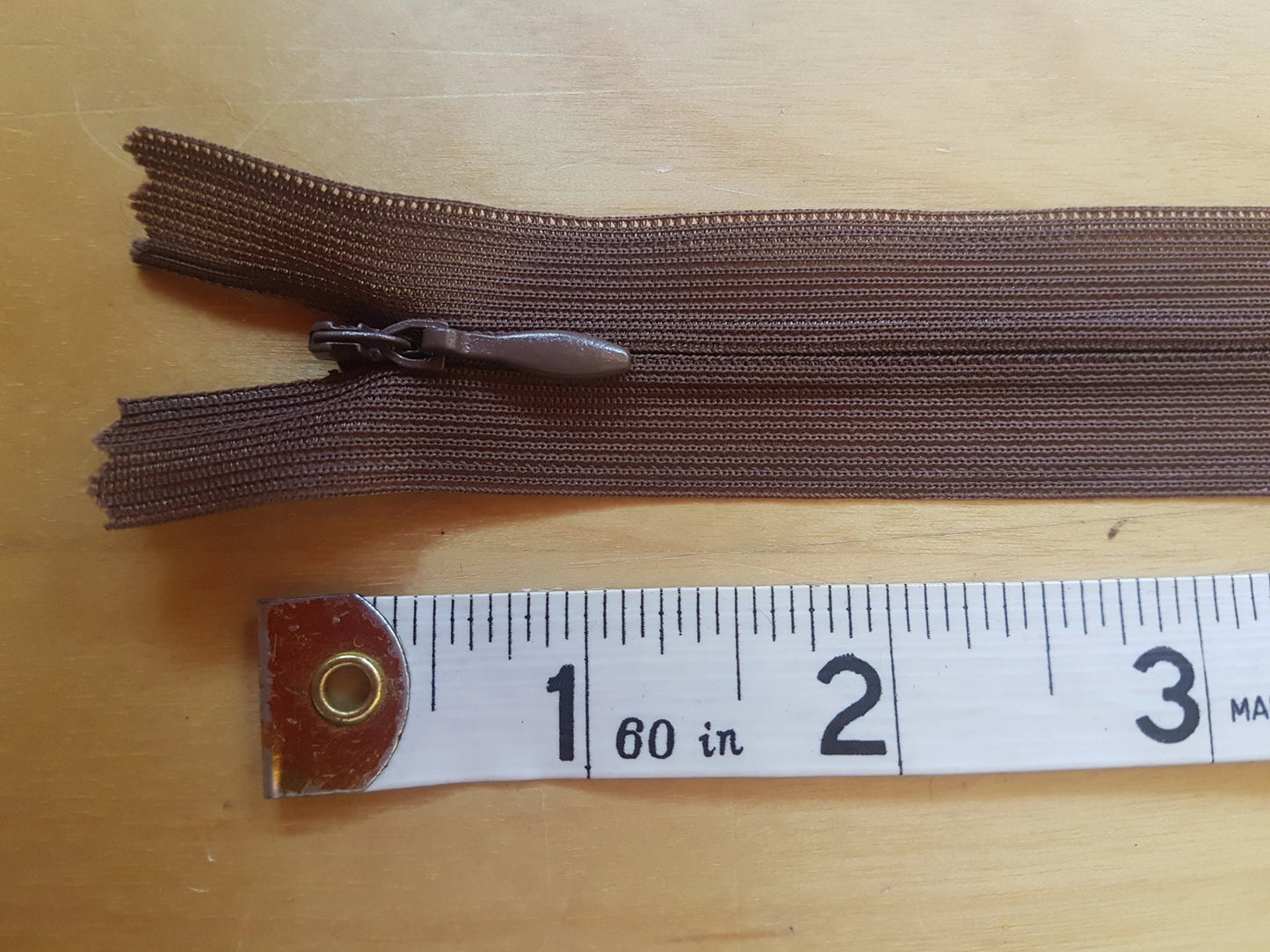 Brown nylon zip 11.5 inch (29.25cm) concealed for lighter fabrics
