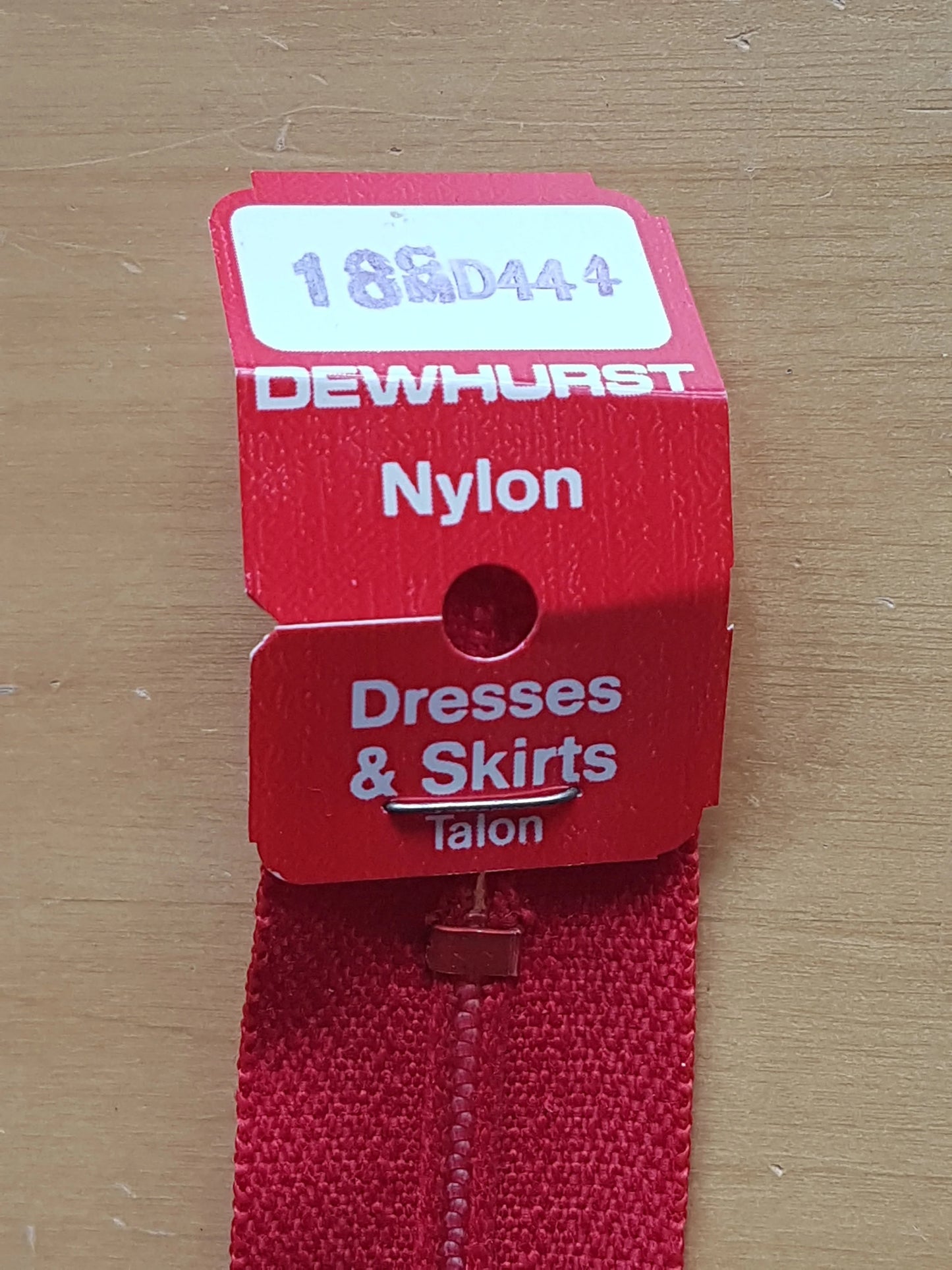 Red zip nylon 7 inch (18cm) Talon closed end