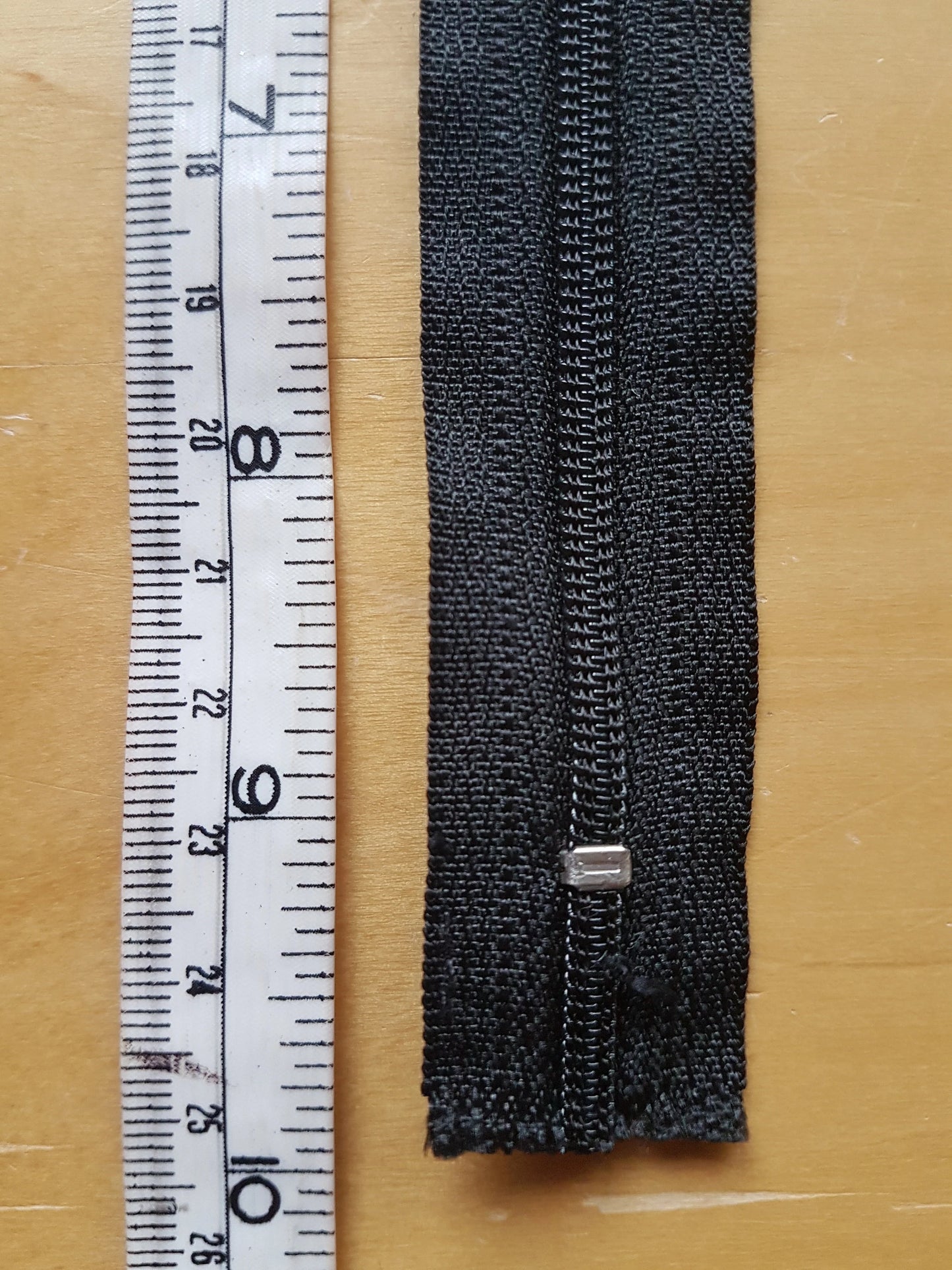 Black zipper plastic nylon 9 inch (22.5cm) closed end
